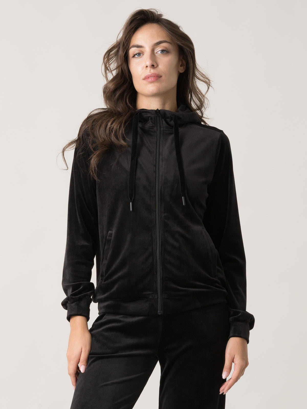 Item image: 41W566E82 Color: 2000