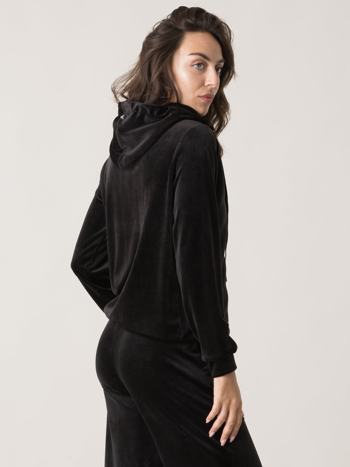 Item image: 41W566E82 Color: 2000